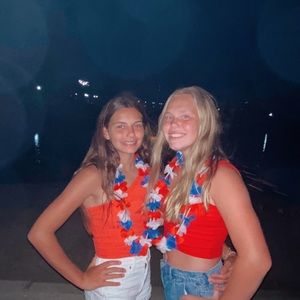 Meet your Posher, Nora